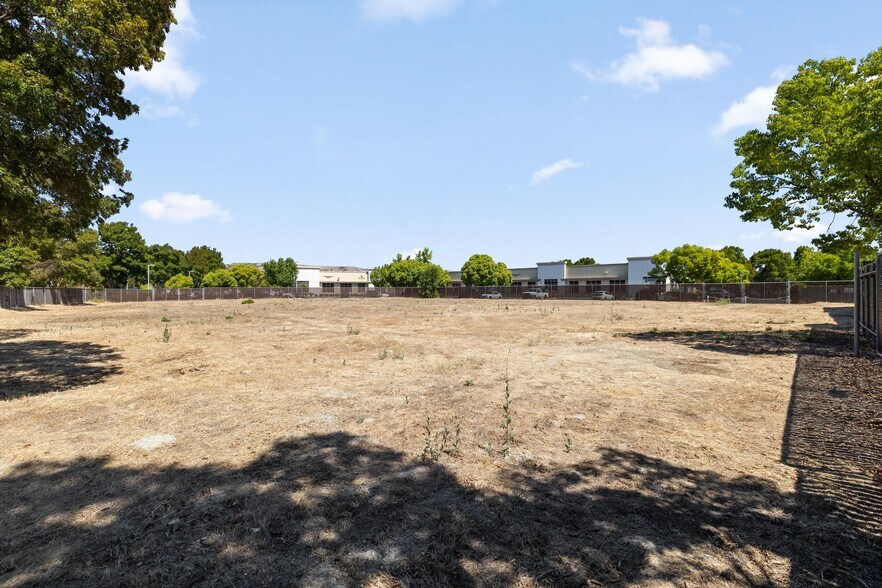 More Photos Of Digital Dr, Morgan Hill Land For Sale