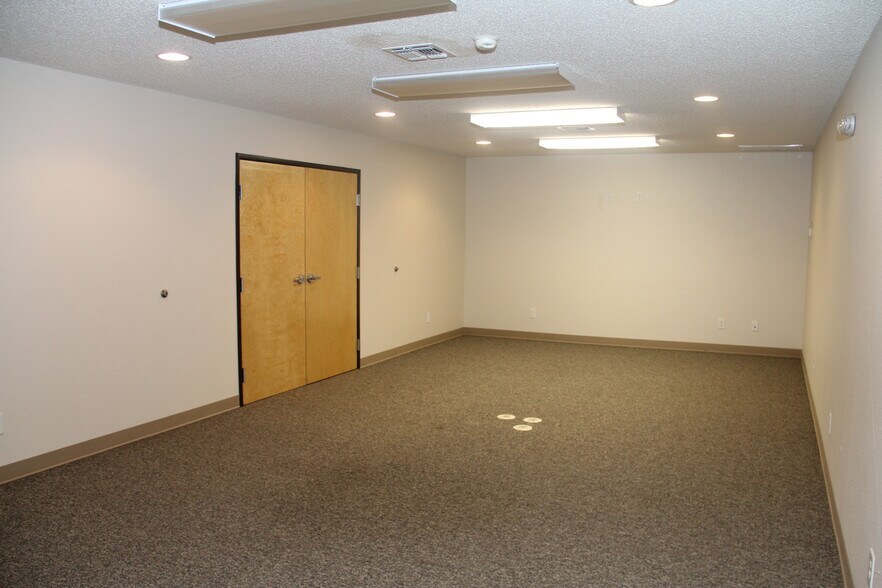 More Photos Of 5816 Ashleyanne Cir, Wichita Falls Light Distribution For Sale