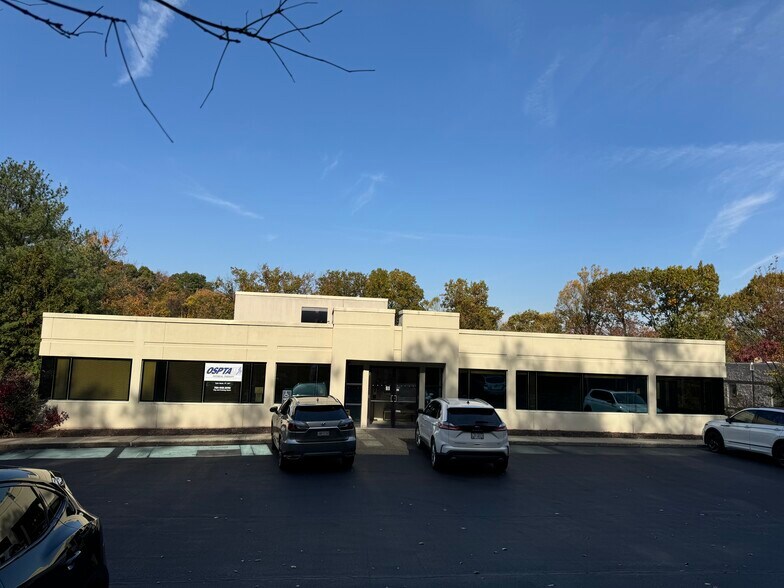 More Photos Of 2400 Corporate Dr, Wexford Medical For Lease