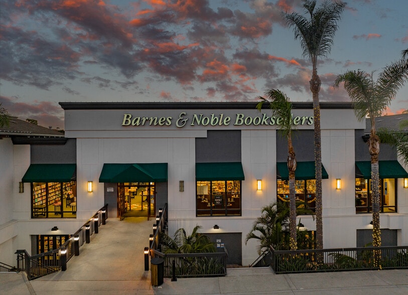 More Photos Of 6270-6378 E Pacific Coast Hwy, Long Beach Unknown For Lease