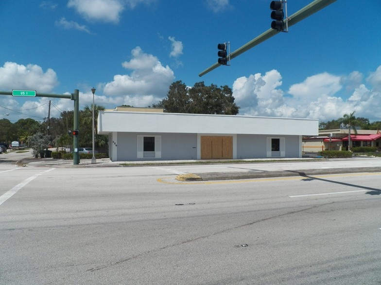 More Photos Of 320 S Federal Hwy, Stuart Freestanding For Lease