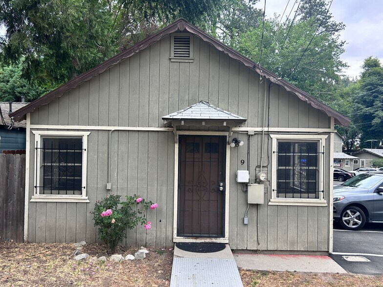 More Photos Of 580 Forest Shade Rd, Crestline Office Residential For Lease