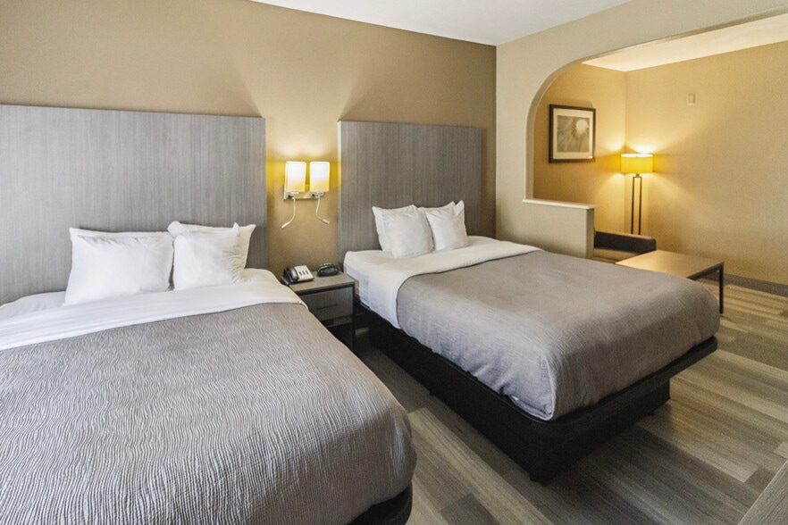 More Photos Of 17550 Northwest Fwy, Houston Hotel For Sale