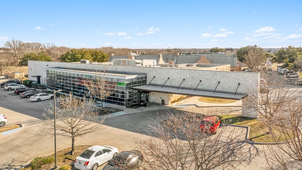 Primary Photo Of 1750 N Hampton Rd, DeSoto Medical For Sale