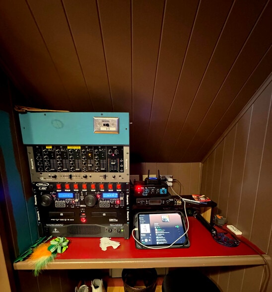 More Photos Of 4472 M-75, Walloon Lake Bar For Sale