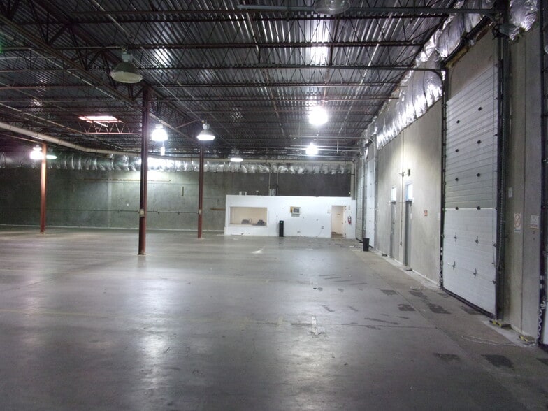 More Photos Of 8197 Euclid Ct, Manassas Park Warehouse For Lease
