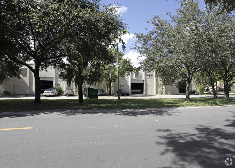 More Photos Of 601 NW 12th Ave, Pompano Beach Warehouse For Sale
