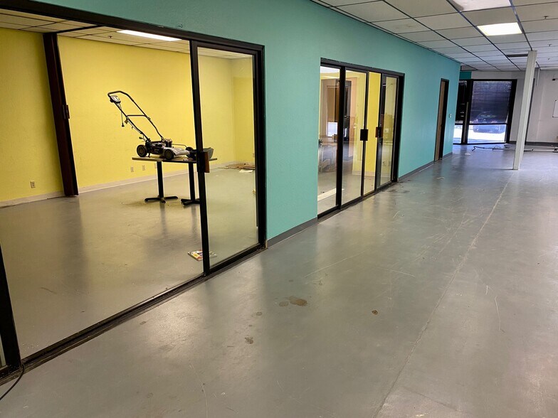 More Photos Of 175 Lewis Rd, San Jose Light Manufacturing For Sale