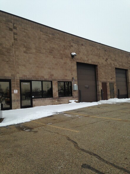 More Photos Of 3408 Busch Dr SW, Grandville Manufacturing For Sale