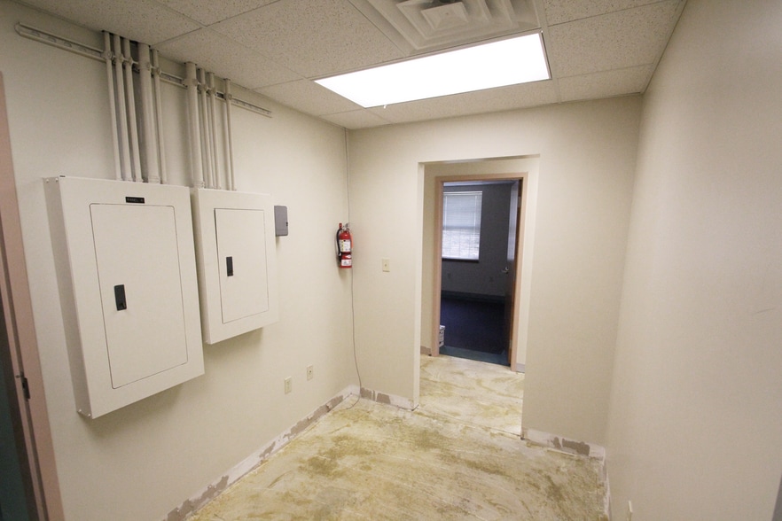 More Photos Of 1650 S Arlington St, Akron Office For Lease