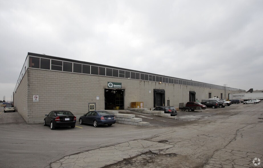 More Photos Of 130-146 Sparks Ave, Toronto Warehouse For Lease