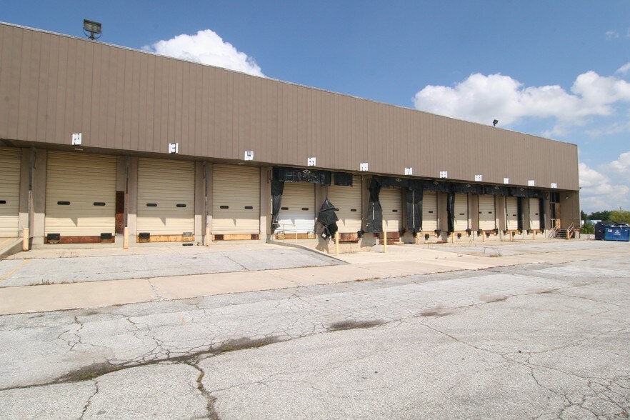 More Photos Of 4808 Kroemer Rd, Fort Wayne Warehouse For Lease
