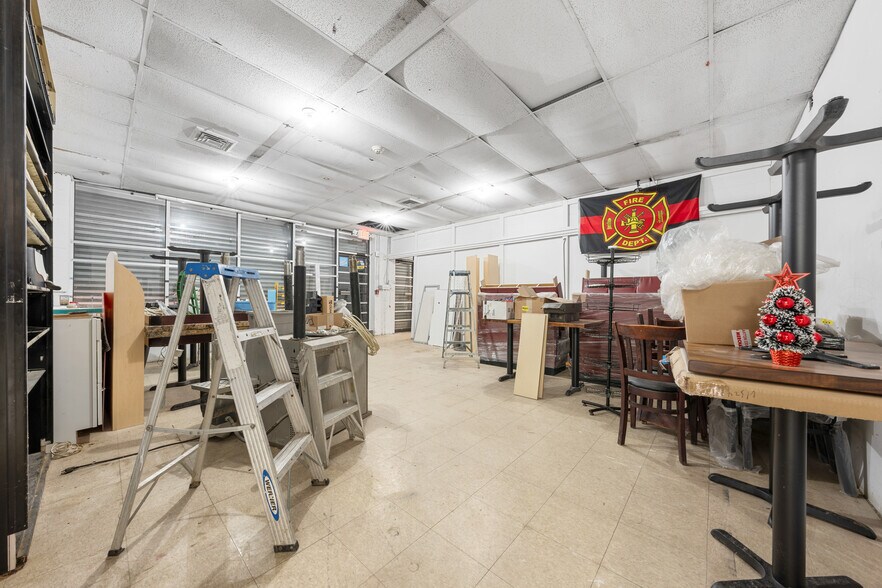 More Photos Of 2815 Montauk Hwy, Brookhaven General Retail For Sale