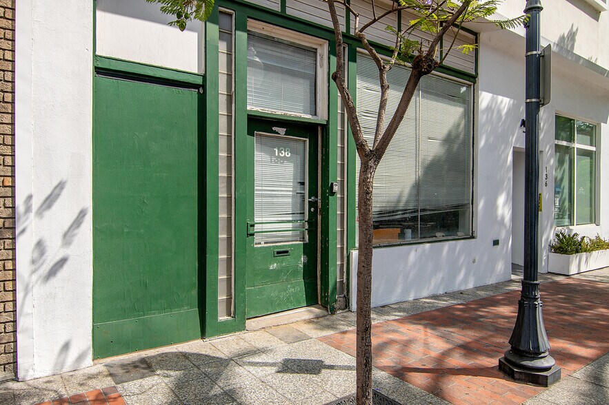 More Photos Of 138 N Artsakh Ave, Glendale Apartments For Lease