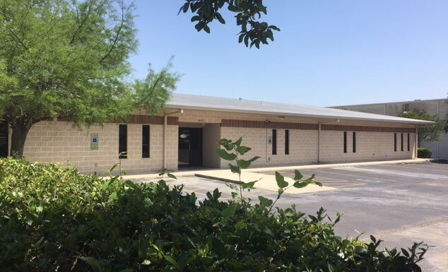 More Photos Of 12830 Cogburn Ave, San Antonio Light Distribution For Lease