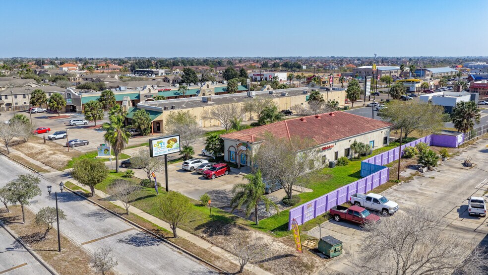 More Photos Of 18 Paseo Plaza Boulevard, Brownsville Medical For Lease