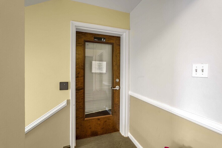 More Photos Of 1420 Prince St, Alexandria Office For Lease