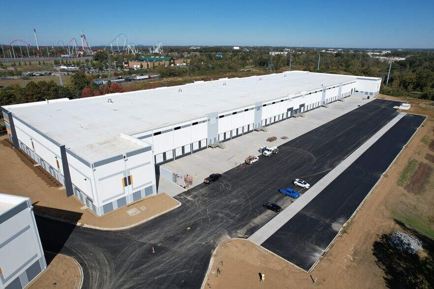 More Photos Of 3480 Stateview Blvd, Fort Mill Unknown For Lease