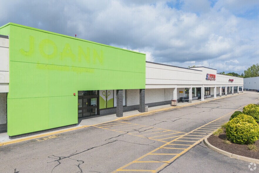 Primary Photo Of 35 Highland Ave, Seekonk Freestanding For Lease