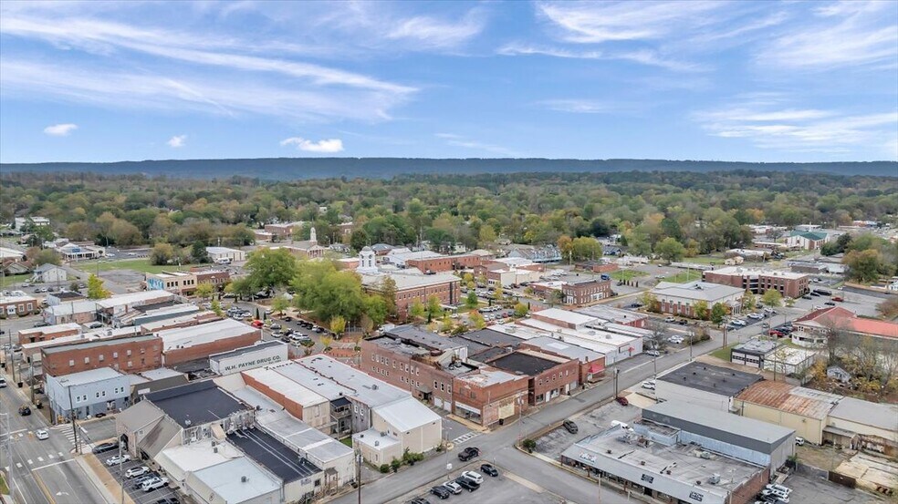 More Photos Of 106 W Laurel St, Scottsboro Office Residential For Sale