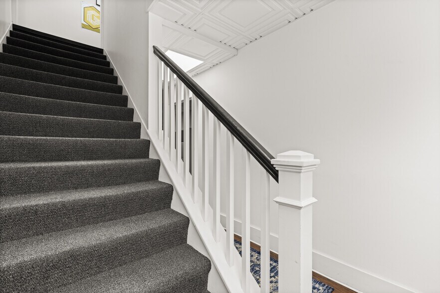 More Photos Of 642 Central Ave, Dover Office For Lease