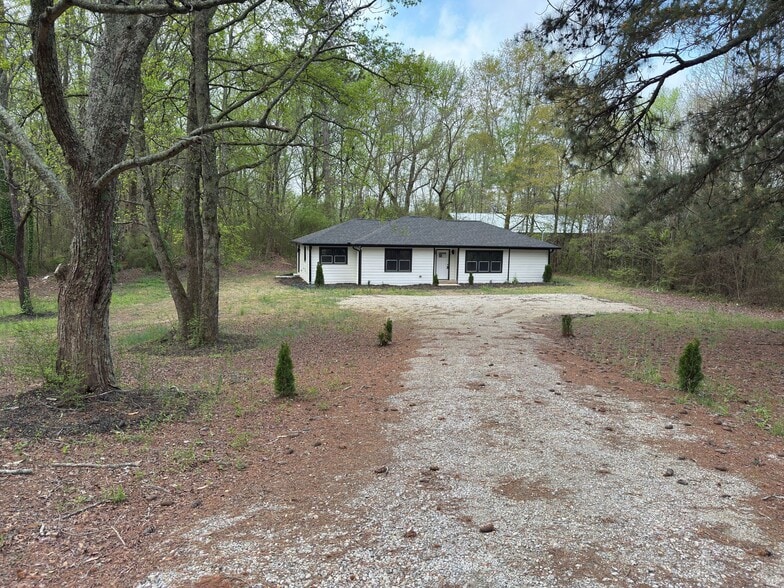 More Photos Of 12778 Cumming Hwy, Canton Flex For Sale