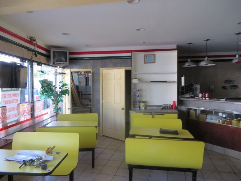 More Photos Of 1011 E 2nd St, Plainfield Storefront For Sale