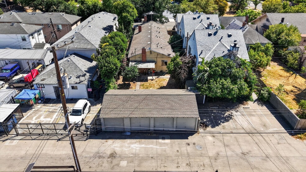 More Photos Of 2717 V St, Sacramento Multifamily For Sale