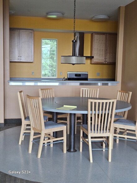 More Photos Of 1736 Farmers Rd loop, Fairbanks Healthcare For Sale