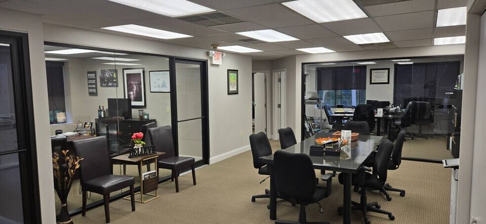 More Photos Of 200 Centerville Rd, Warwick Office Residential For Lease