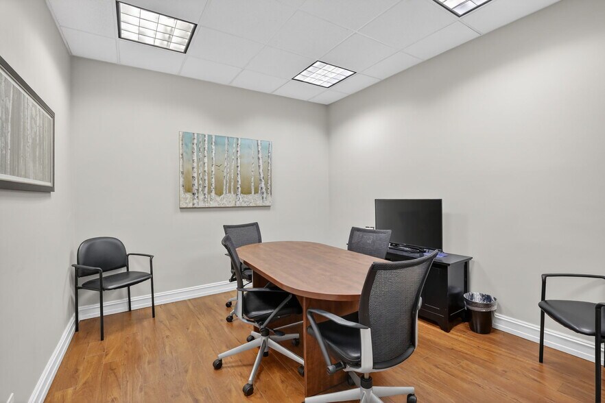 More Photos Of 100 SE 6th St, Fort Lauderdale Office For Lease