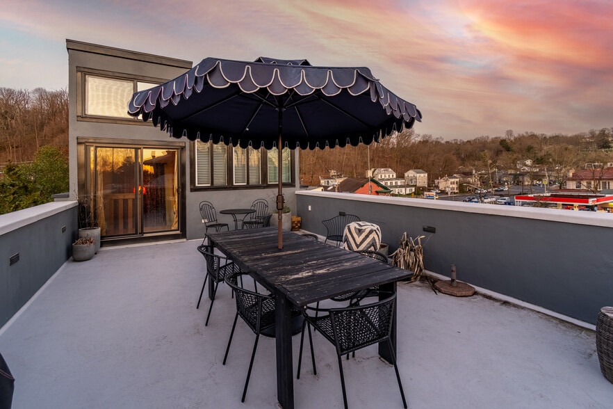 More Photos Of 12 N Main St, Lambertville Storefront Retail Office For Sale