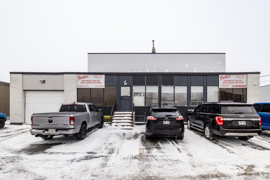 More Photos Of 30 Grenfell Cres, Ottawa Manufacturing For Lease