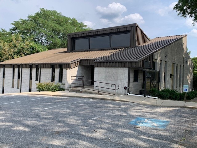 More Photos Of 2201-2211 Mack Blvd, Allentown Office For Sale