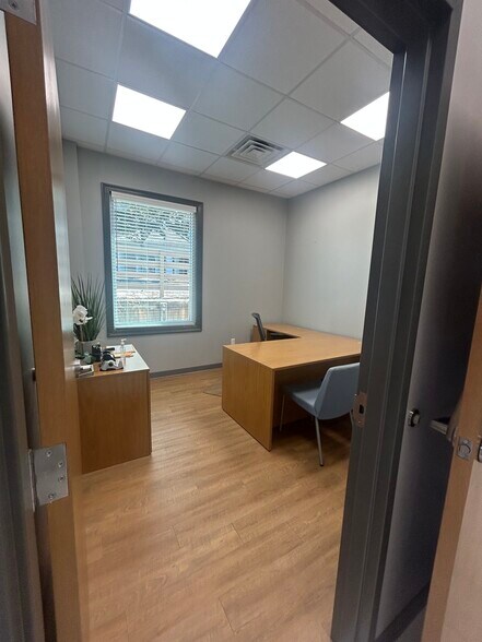 More Photos Of 36254 Emerald Coast Pky, Destin Freestanding For Lease