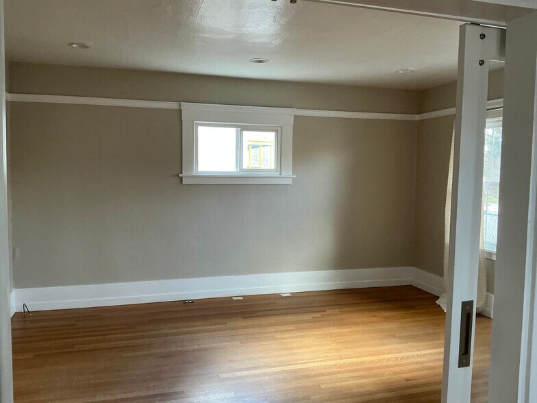More Photos Of 22 W Taylor St, Reno Office For Sale