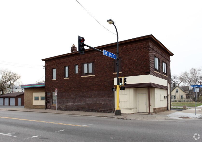 Primary Photo Of 2427 2nd St NE, Minneapolis General Retail For Sale