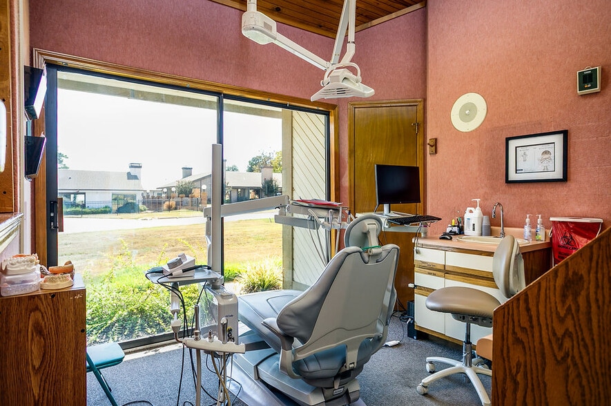 More Photos Of 2603 Browns Ln, Jonesboro Medical For Sale