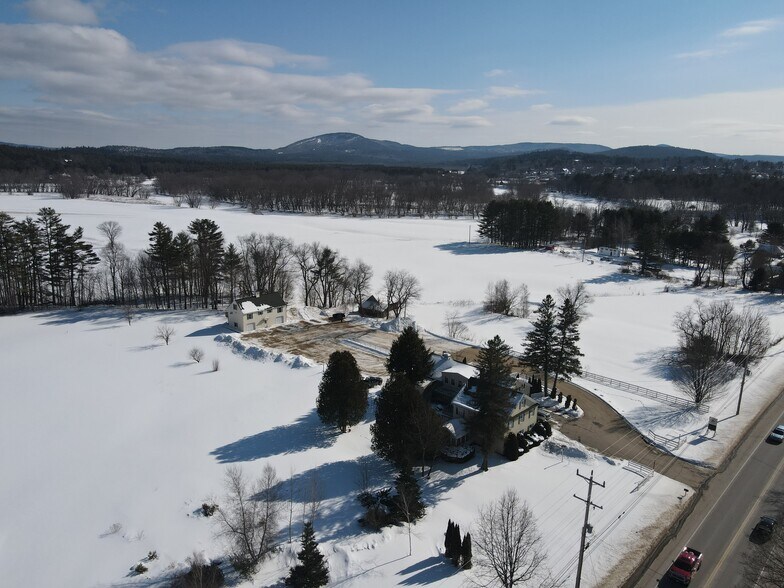 More Photos Of 159 Mayville Rd, Bethel Restaurant For Lease