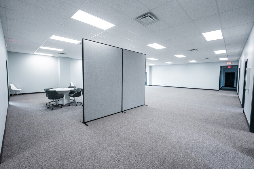 More Photos Of 1120 Toro Grande, Cedar Park Light Distribution For Sale