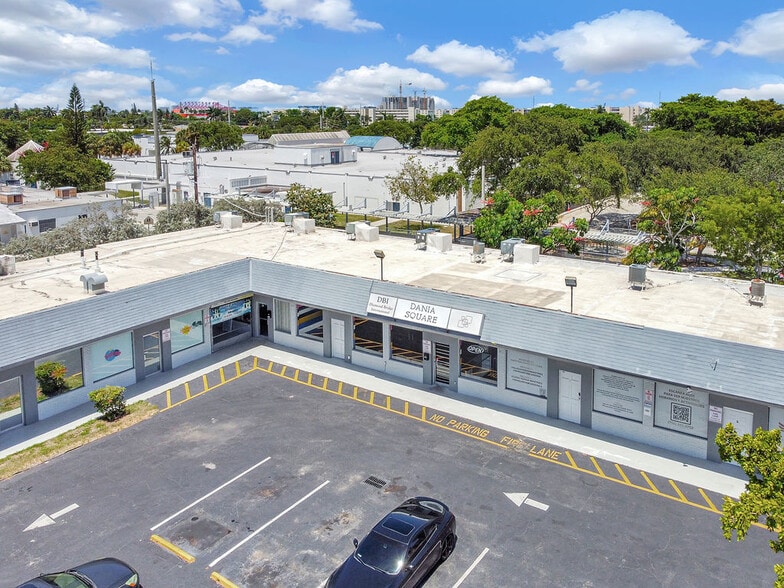 More Photos Of 265 S Federal Hwy, Dania Beach Storefront For Lease
