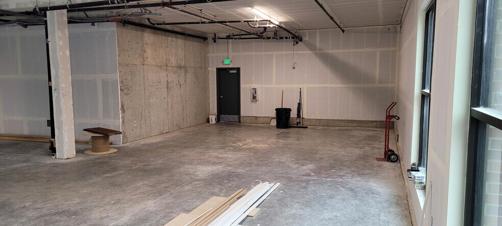 More Photos Of 1625 NE Market Dr, Fairview Apartments For Lease