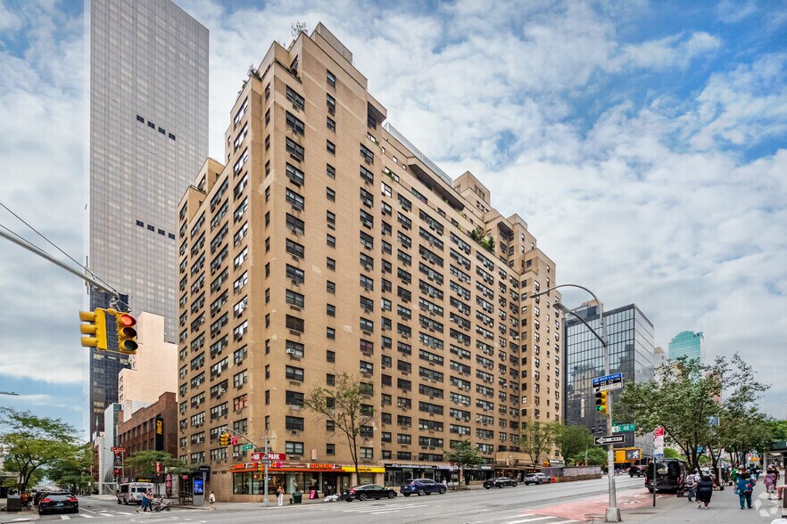 More Photos Of 301 E 47th St, New York Apartments For Lease