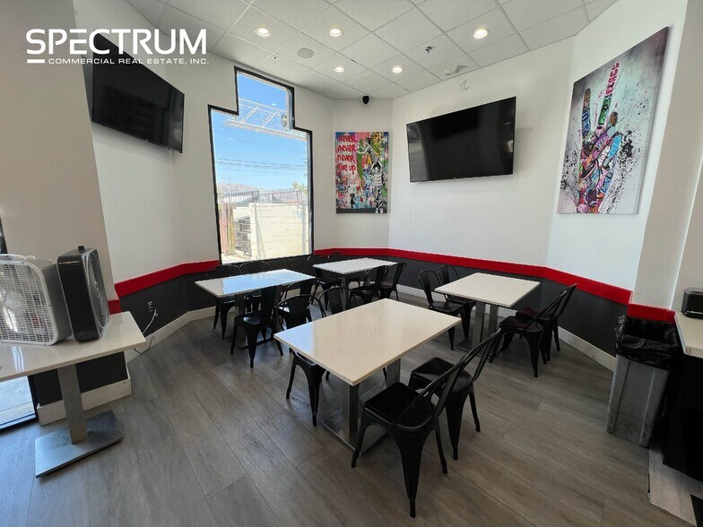 More Photos Of 21514-21534 Devonshire St, Chatsworth Storefront For Lease