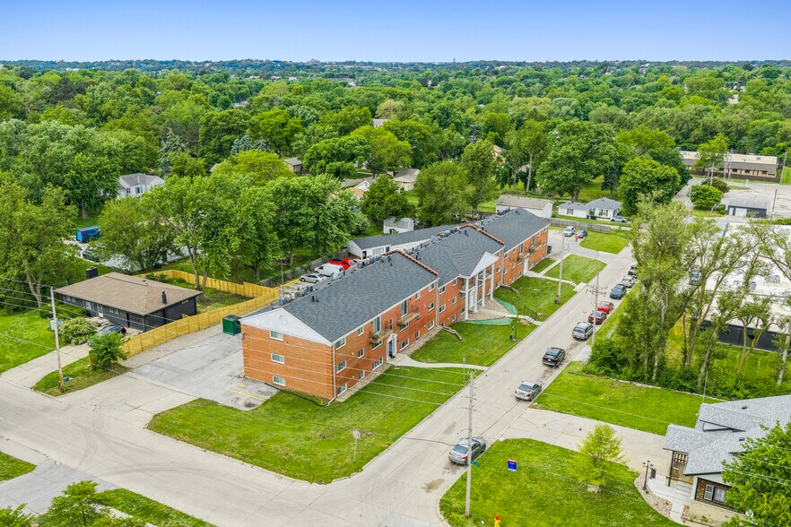 Primary Photo Of 7301 Corby St, Omaha Apartments For Sale