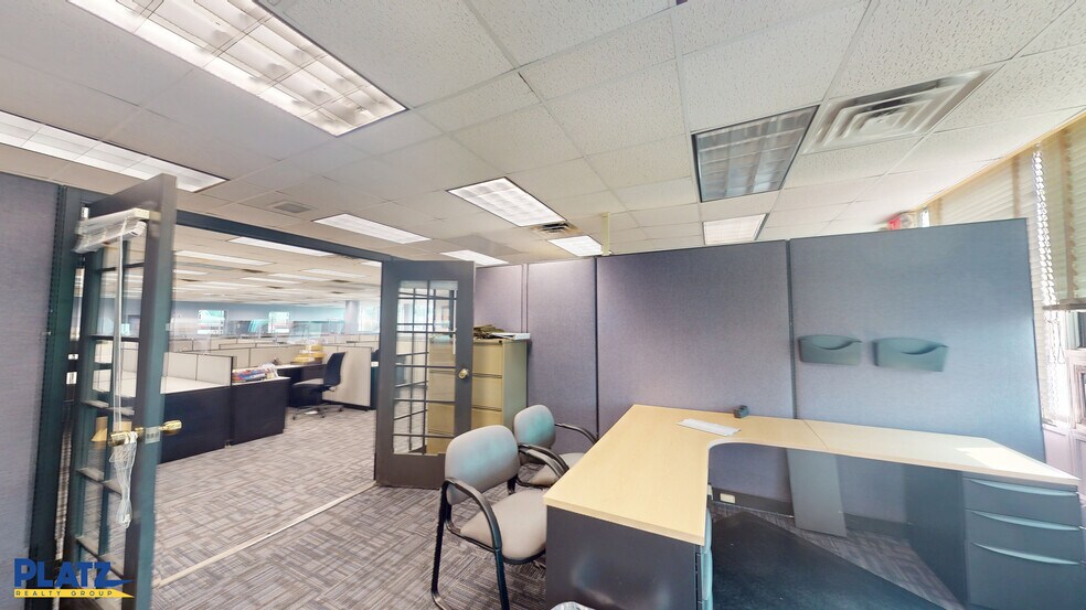More Photos Of 4005 Hillman St, Youngstown Bank For Sale