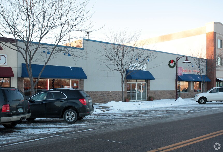 More Photos Of 4823-4827 123rd St W, Savage Storefront For Lease