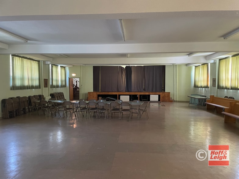 More Photos Of 126 W Indiana Ave, Sebring Religious Facility For Sale