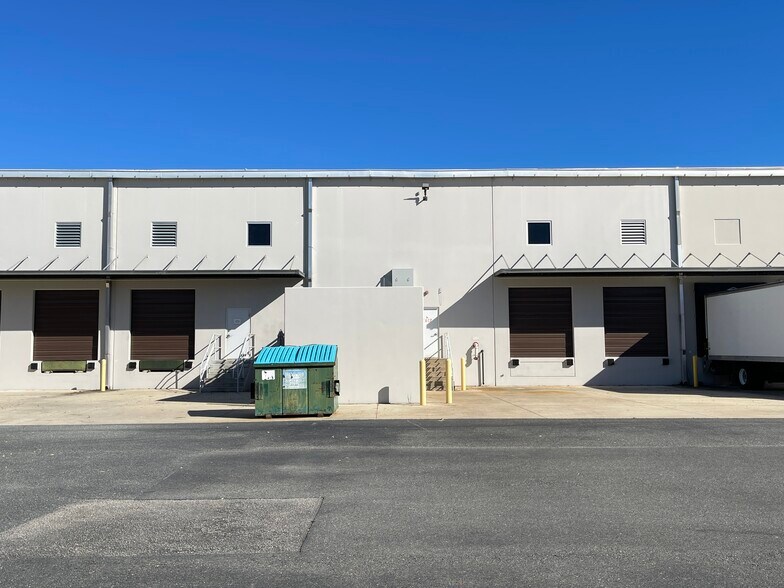 More Photos Of 11600 NW 173rd St, Alachua Warehouse For Lease