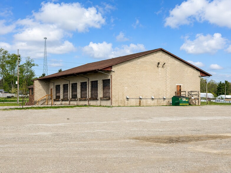 More Photos Of 4550 Roseville Rd, Roseville Truck Terminal For Sale